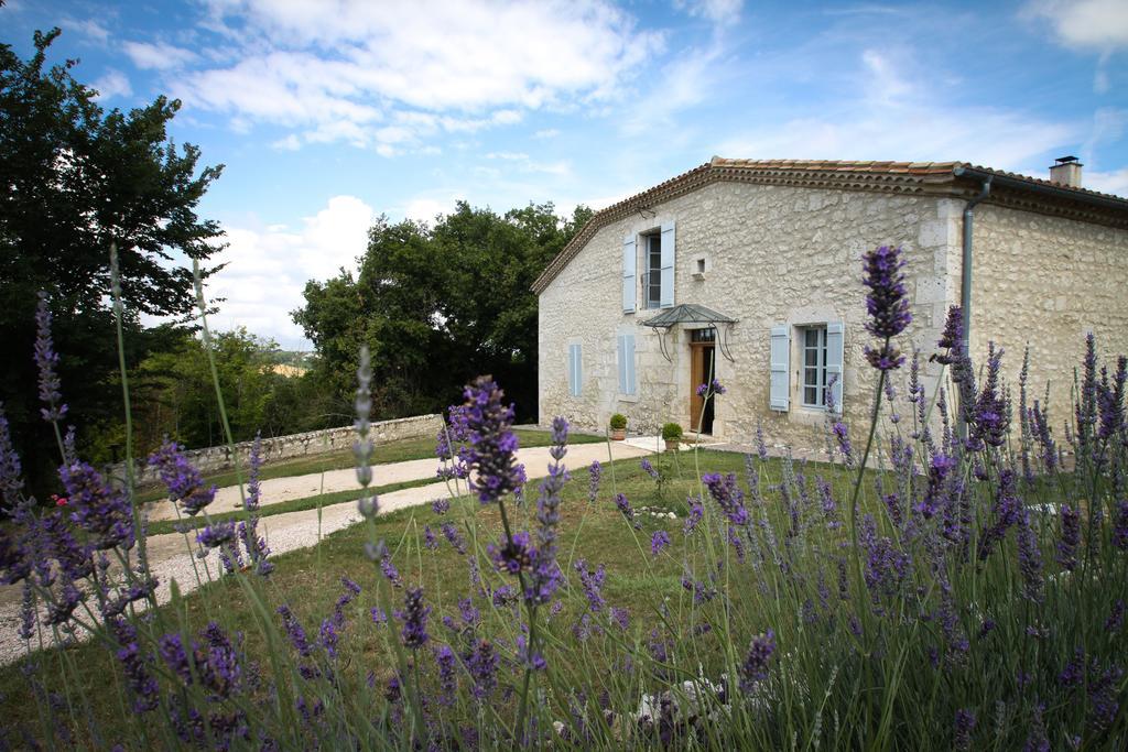 Chambres D'Hotes Domaine De Nazere Avezan Екстер'єр фото