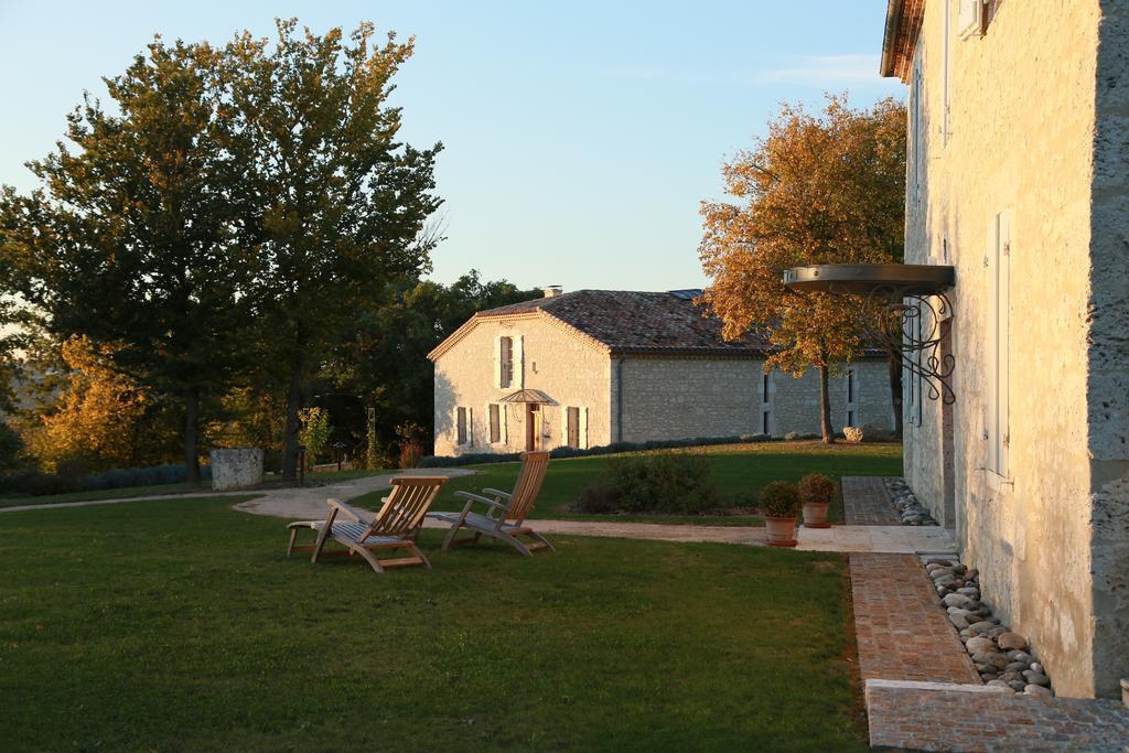 Chambres D'Hotes Domaine De Nazere Avezan Екстер'єр фото