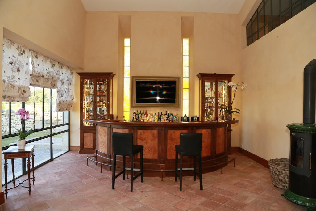 Chambres D'Hotes Domaine De Nazere Avezan Екстер'єр фото