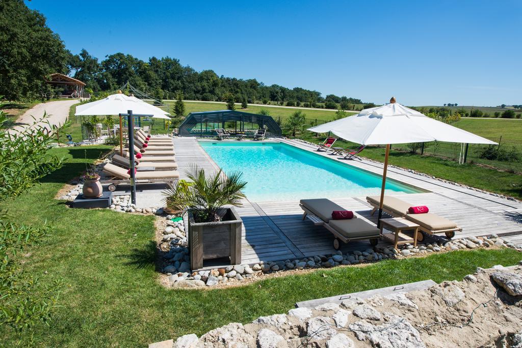 Chambres D'Hotes Domaine De Nazere Avezan Екстер'єр фото