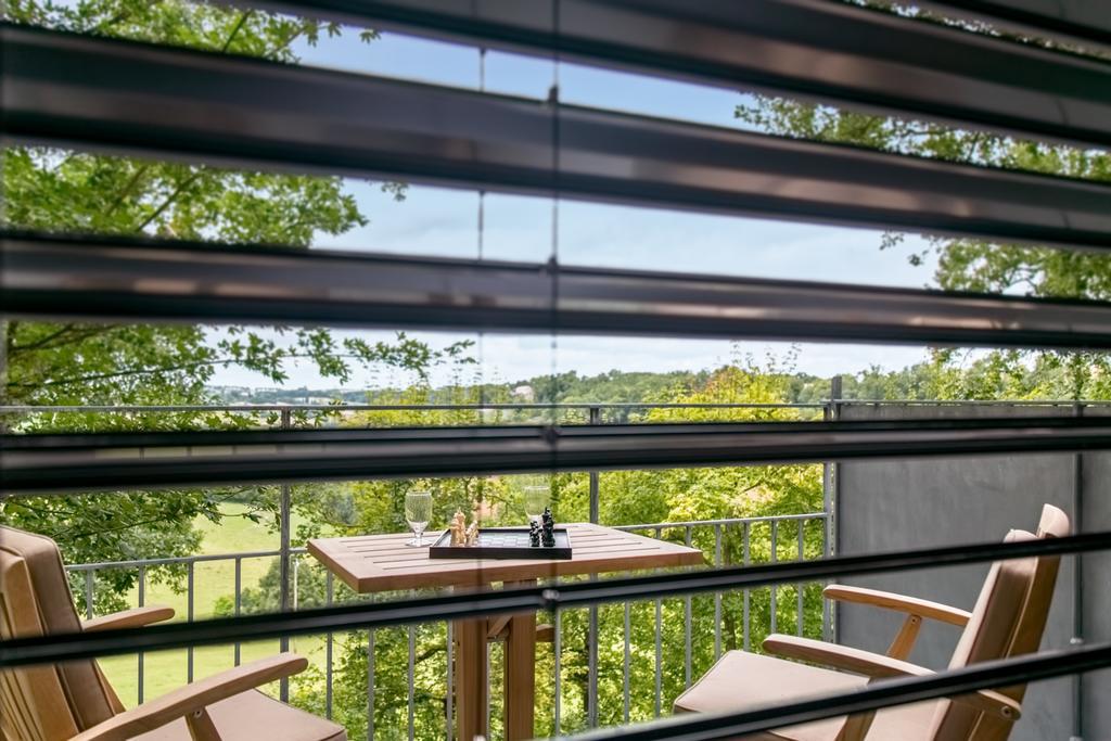 Chambres D'Hotes Domaine De Nazere Avezan Екстер'єр фото
