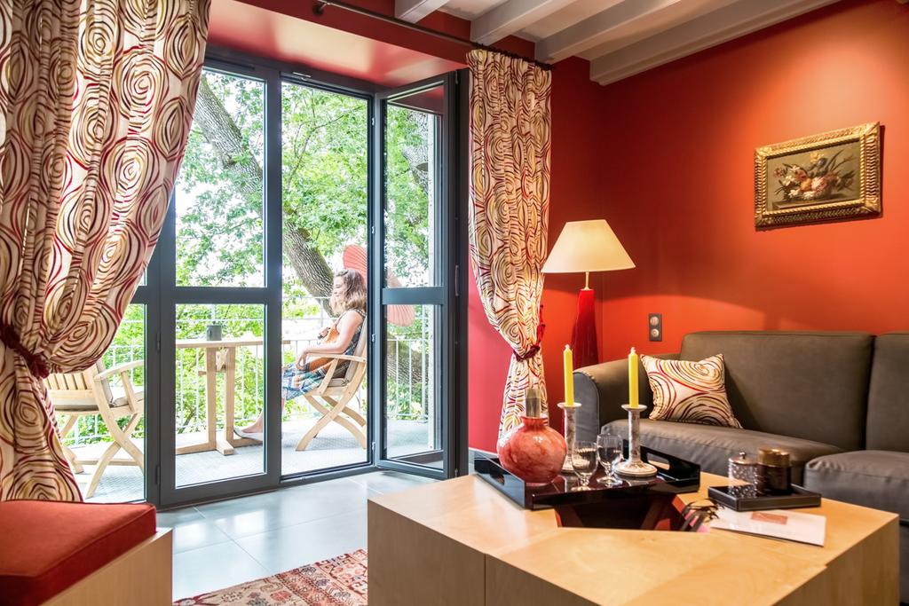 Chambres D'Hotes Domaine De Nazere Avezan Екстер'єр фото