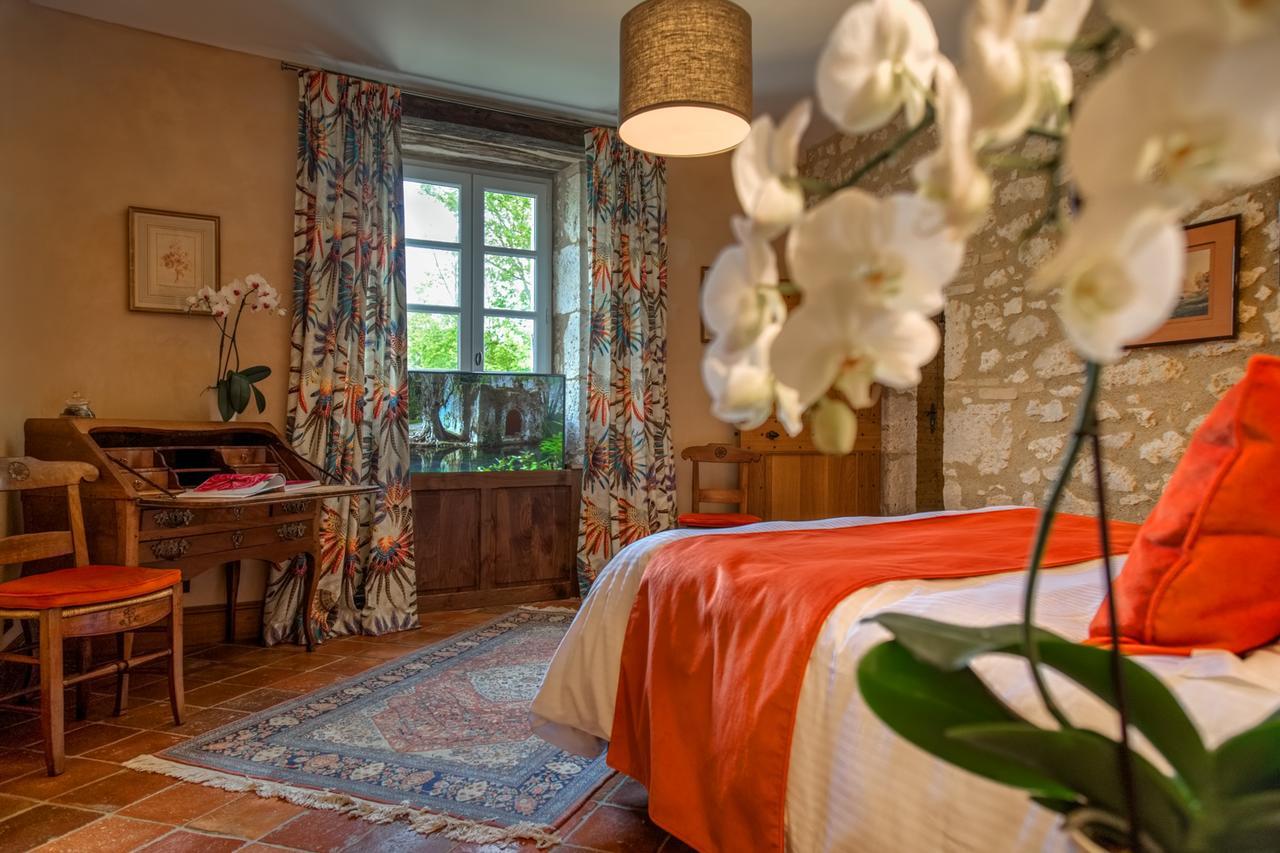 Chambres D'Hotes Domaine De Nazere Avezan Екстер'єр фото